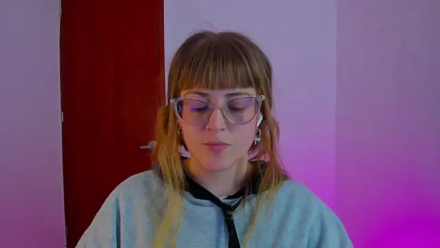 tekila   online show from December 3, 3:40 am