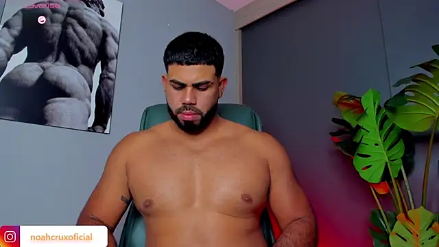 noah crux online show from April 8, 3:08 am