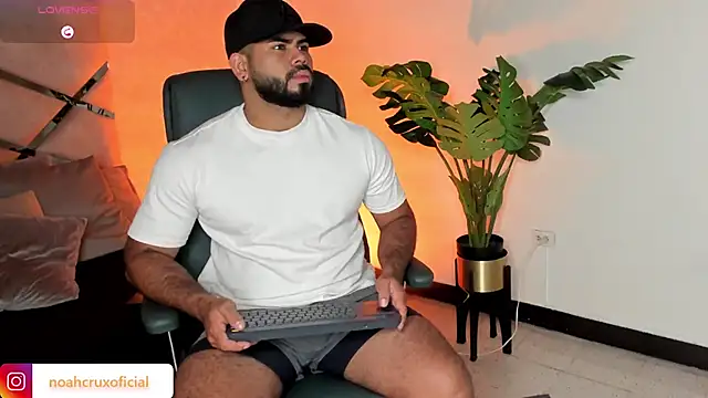 noah crux online show from September 12, 12:27 pm