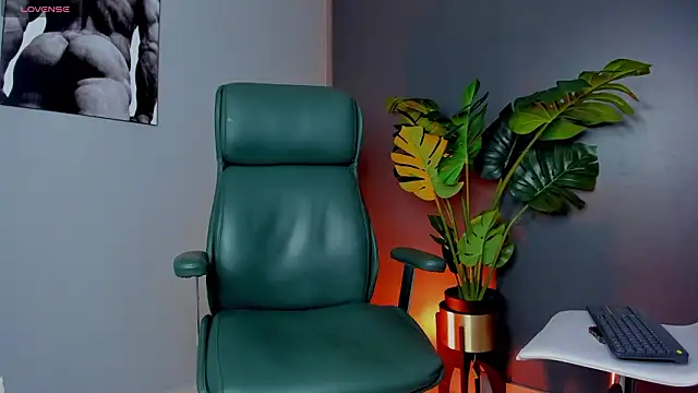 noah crux online show from March 29, 2:13 am