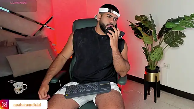noah crux online show from September 15, 12:38 pm