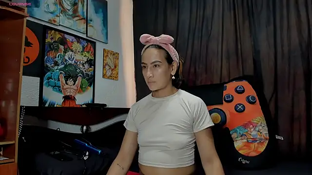 Snapshot of Valeria_Fitness chatting on July 18, 9:01 pm Valeria Fitness online show from July 18, 9:01 pm