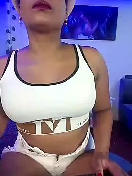 Camille rose  online show from February 5, 10:22 pm