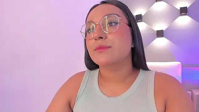 Snapshot of ellamontoya chatting on March 17, 5:12 am ellamontoya online show from March 17, 5:12 am