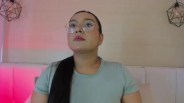 ellamontoya online show from January 14, 12:31 pm