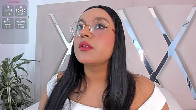 ellamontoya online show from March 3, 11:39 am