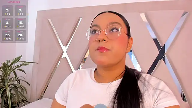 ellamontoya online show from February 25, 11:43 am