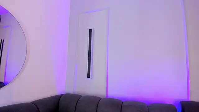 Snapshot of ellamontoya chatting on November 13, 11:47 am ellamontoya online show from November 13, 11:47 am