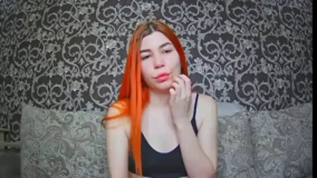 Snapshot of ElllaNuar chatting on October 28, 5:50 am ElllaNuar online show from October 28, 5:50 am