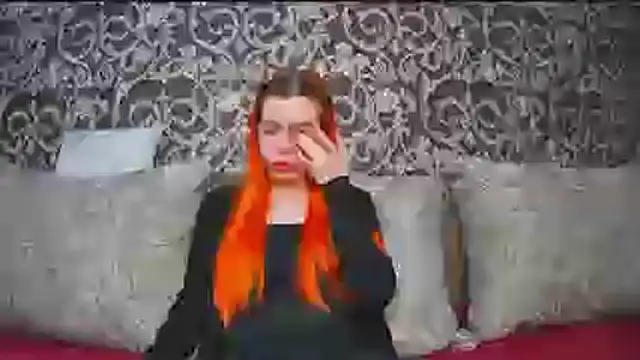 Snapshot of ElllaNuar chatting on November 12, 3:21 am ElllaNuar online show from November 12, 3:21 am