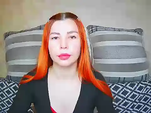 Snapshot of ElllaNuar chatting on October 15, 3:27 am ElllaNuar online show from October 15, 3:27 am