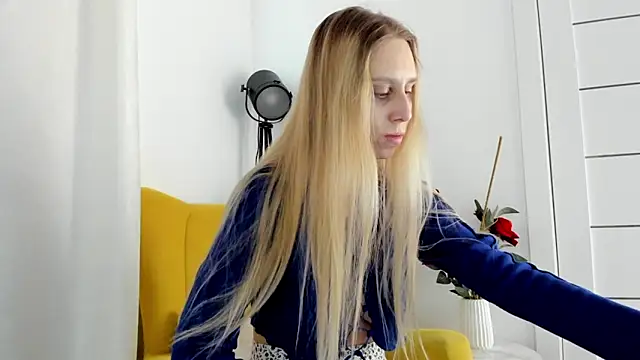 miissblonde online show from March 16, 1:35 am