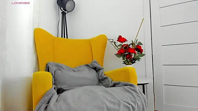 miissblonde online show from March 2, 2:56 am