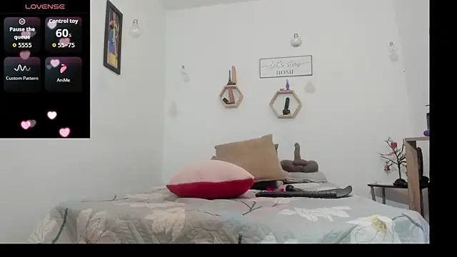 Snapshot of clarise_cooper chatting on February 18, 8:11 am clarise cooper online show from February 18, 8:11 am