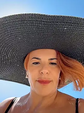 Selvaggia official83 online show from June 9, 1:45 pm