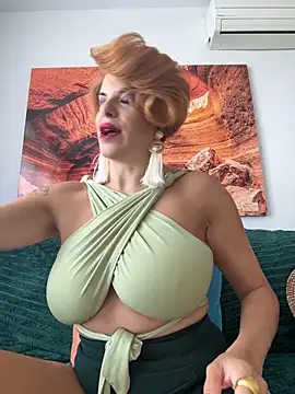 Selvaggia official83 online show from March 3, 11:06 am