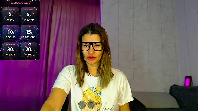 Snapshot of SuchAngel_ chatting on November 29, 3:06 am SuchAngel online show from November 29, 3:06 am