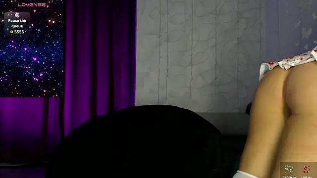 Snapshot of SuchAngel_ chatting on December 3, 2:56 am SuchAngel online show from December 3, 2:56 am