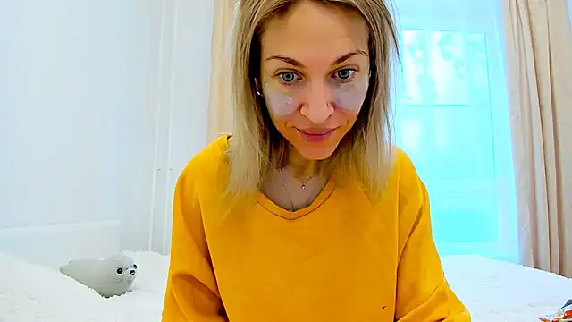 Mona Cruz online show from March 3, 5:26 am