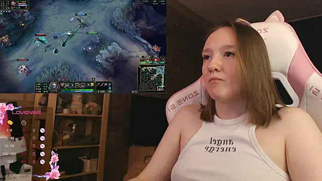 MoonlishSiren online show from November 23, 6:29 pm