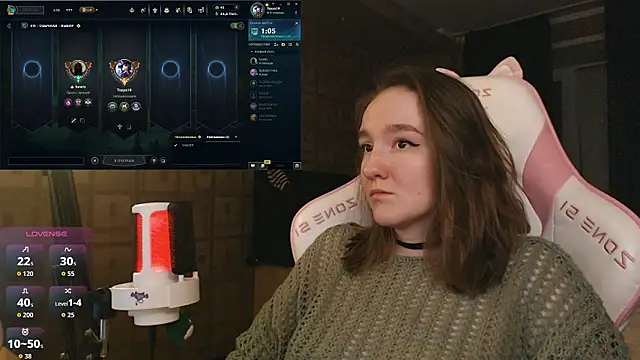 MoonlishSiren online show from February 19, 8:39 pm