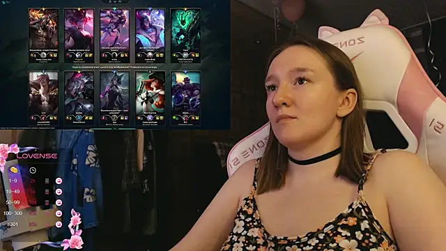 MoonlishSiren online show from January 13, 6:34 pm