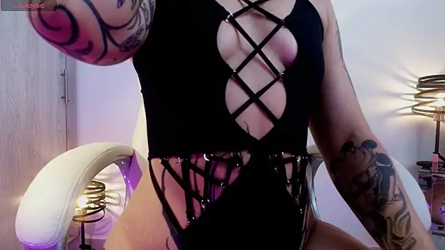 ValenGray online show from December 21, 1:13 pm