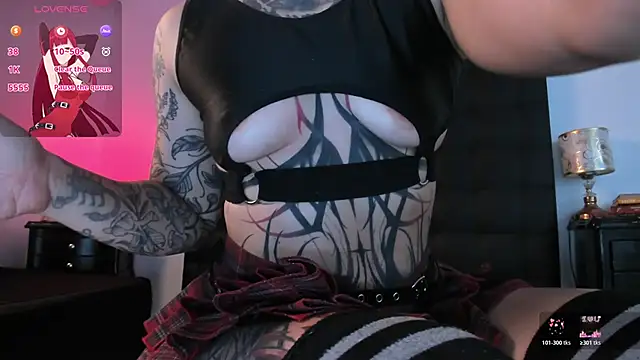 ValenGray online show from May 26, 1:20 pm