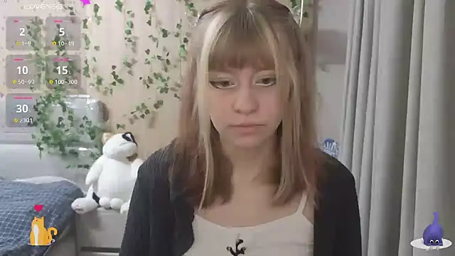 HermioneHHH online show from October 27, 7:37 pm