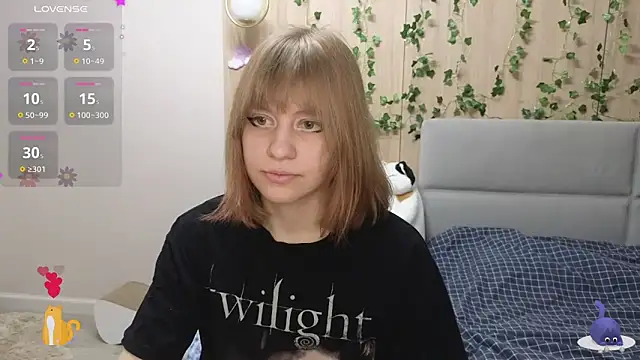 Snapshot of HermioneHHH chatting on March 22, 6:58 pm HermioneHHH online show from March 22, 6:58 pm