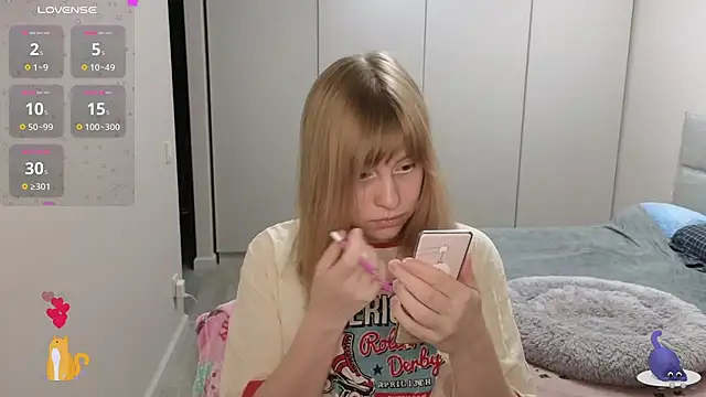 Snapshot of HermioneHHH chatting on September 10, 6:29 pm HermioneHHH online show from September 10, 6:29 pm