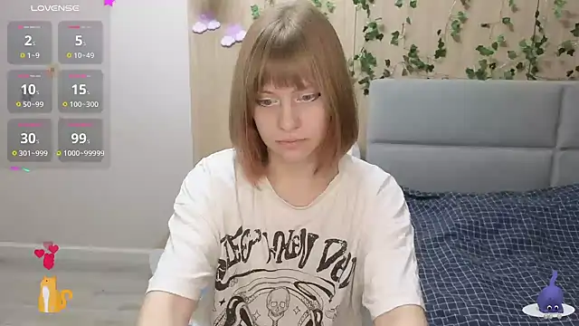 Snapshot of HermioneHHH chatting on March 7, 9:38 pm HermioneHHH online show from March 7, 9:38 pm