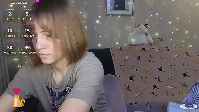 Snapshot of HermioneHHH chatting on January 23, 8:02 pm HermioneHHH online show from January 23, 8:02 pm