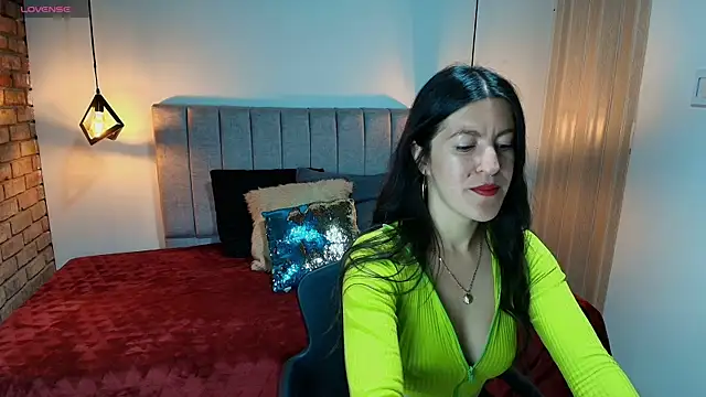 Snapshot of LiaCooper_ chatting on June 8, 12:38 pm LiaCooper online show from June 8, 12:38 pm