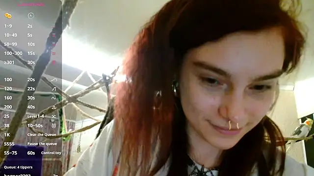 Snapshot of Sophie_Bell chatting on February 1, 6:08 pm Sophie Bell online show from February 1, 6:08 pm