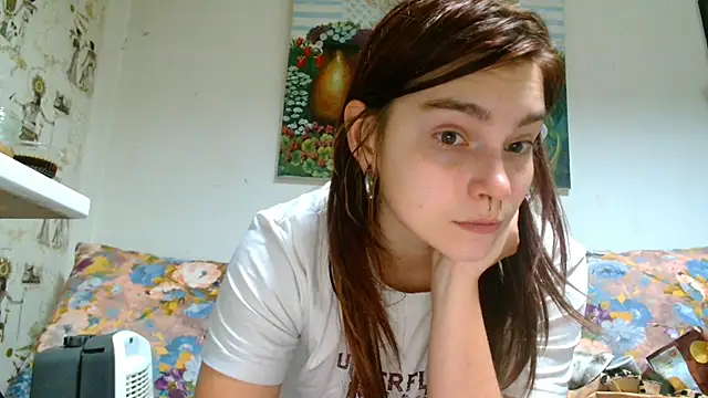 Snapshot of Sophie_Bell chatting on March 18, 5:33 pm Sophie Bell online show from March 18, 5:33 pm