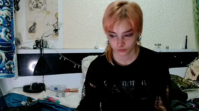 Sophie Bell online show from June 7, 10:26 pm