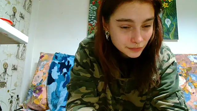 Snapshot of Sophie_Bell chatting on February 24, 8:36 pm Sophie Bell online show from February 24, 8:36 pm