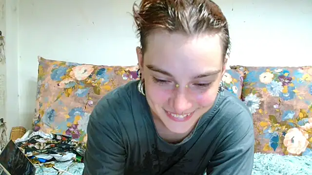 Snapshot of Sophie_Bell chatting on June 29, 8:30 pm Sophie Bell online show from June 29, 8:30 pm