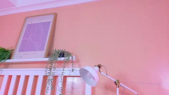 KendalMilleer online show from December 4, 10:25 am