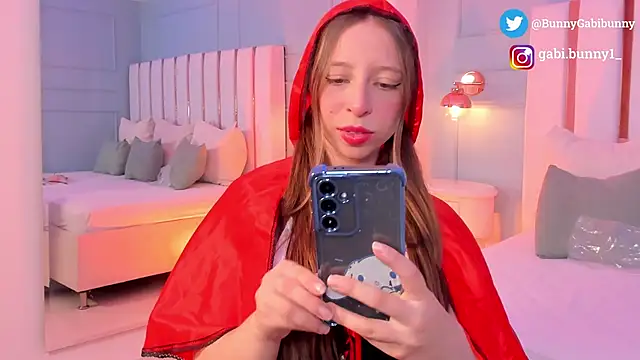 gabi bunny online show from October 10, 5:47 pm