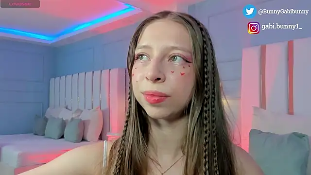 gabi bunny online show from February 9, 5:55 pm