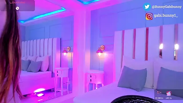 gabi bunny online show from January 9, 5:31 pm