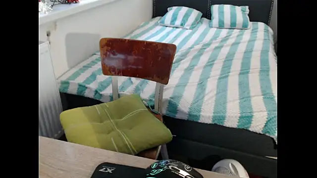 Sweetboobs online show from November 16, 9:03 am