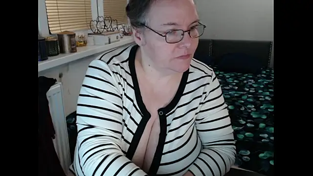 Sweetboobs online show from January 31, 7:12 pm