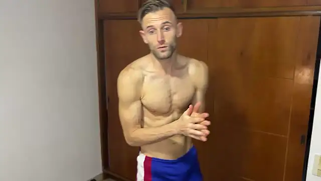 aquilesmade online show from December 8, 3:40 am