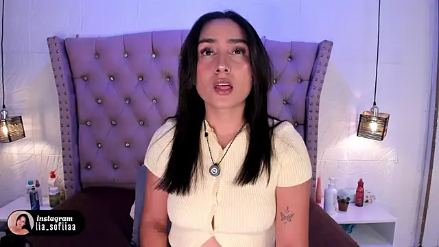 lia sofiia online show from April 10, 9:16 am