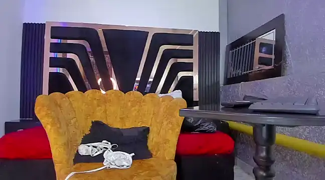 licyEvans online show from March 17, 8:19 pm