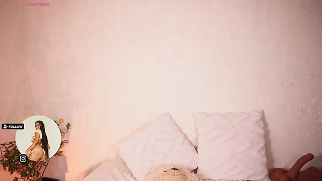 Snapshot of GemmaCarter_ chatting on July 13, 9:03 pm GemmaCarter online show from July 13, 9:03 pm
