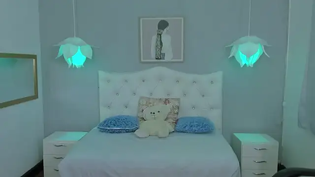 Lisa7 7 online show from November 17, 2:10 pm